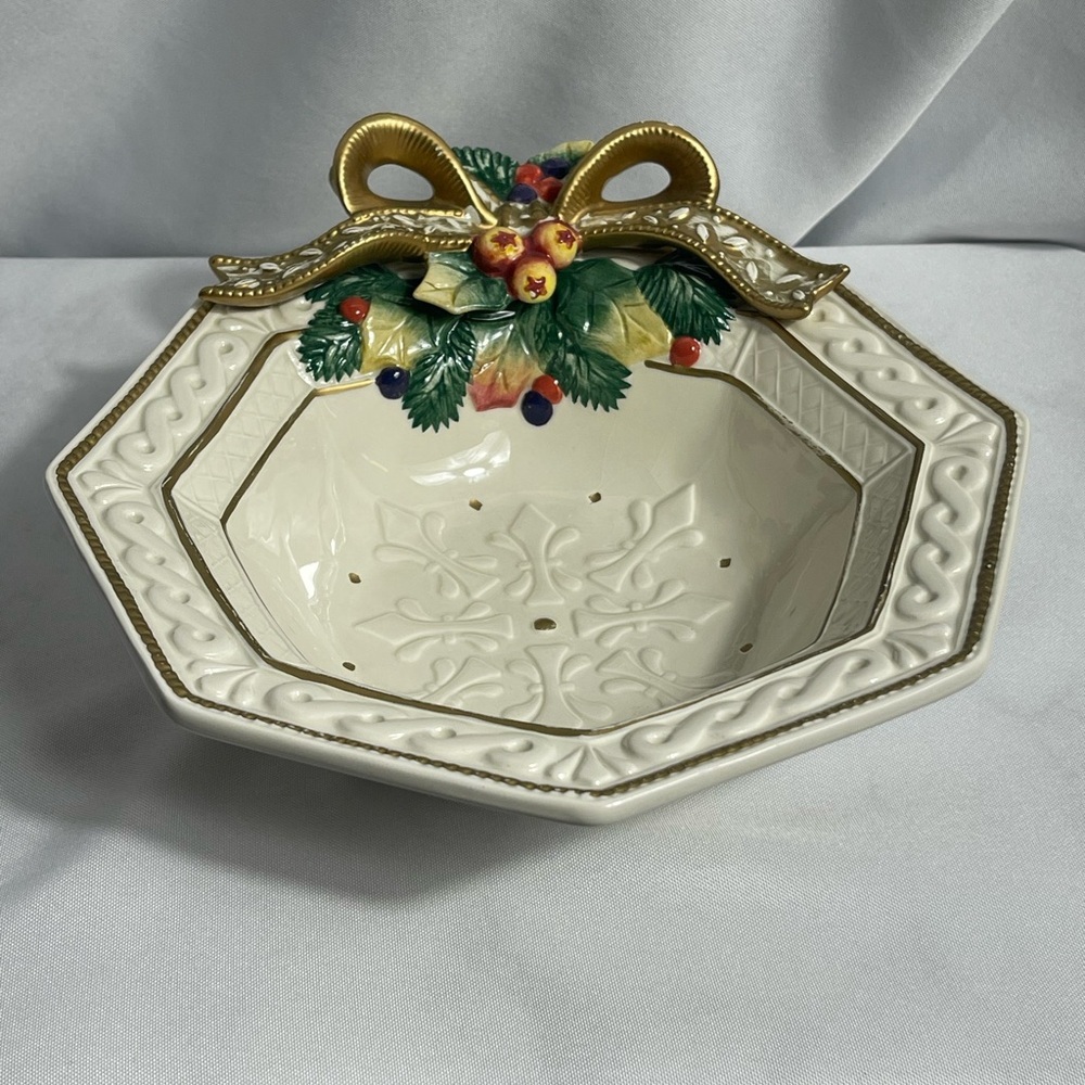 Fitz & Floyd “Snowy Woods” Vintage 96’ Octagon Shaped Serving Bowl Dish Holiday